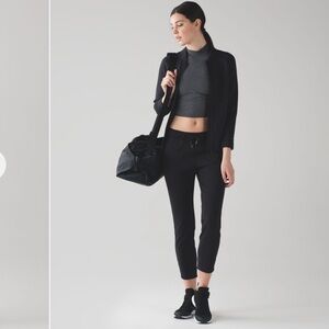 Lululemon On The Fly Pant 28" Stretch Pockets Trouser Relaxed Mid Rise Black 4